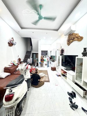 bán nhà lô góc phố khương trung, 2 mặt thoáng - dt 50m2 - ngõ ba gác đỗ cửa, đầu tư hợp lý