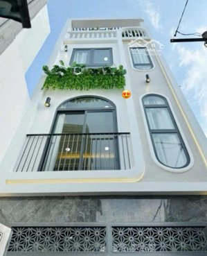 chính chủ bán nhà cư xá đô thành p4 q3. giá 3tỷ590/81,9m2 gần chợ vườn chuối. đang cho thuê 26tr/th