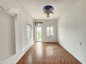 bán nhà mp nguyễn thái học đan phượng dt 91/110m x 4t x mt 3.6m giá 12,5 tỷ có thương lượng