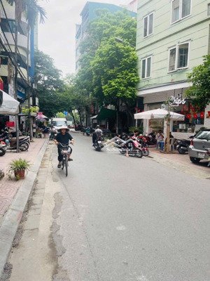 bán nhà tôn đức thắng đống đa dt 85/90m x 8t x mt 5,8m giá 43,5 tỷ có thương lượng