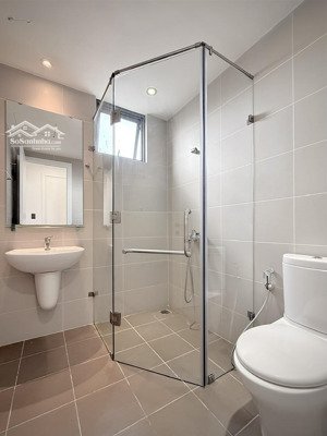 bán căn 2pn masteri thảo điền full nội thất cao cấp, view landmark, giá 8.8 tỷ