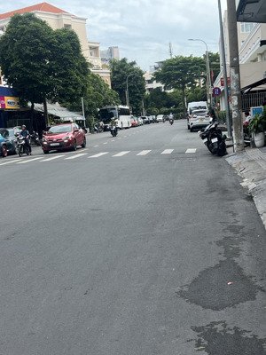 bán nhà mặt tiền kinh doanh, p 4 tân bình, 5 tầng btct, giá chỉ 7,1 tỷ