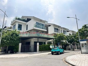 cc bán bt lô góc mp nguyễn văn luyện,dương nội,vị trí kinh doanh,đường 48m,dt225m, mt30m,giá 69 tỷ