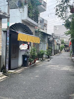 bán đất tặng nhà c4 còn mới - dt khủng 101m2 - chỉ hơn 4 tỷ