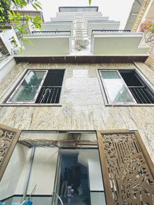 bán nhanh ccmn phố kim ngưu - 64m2 mt 4m 6 tầng - dòng tiền 800tr/ năm - giá 1x tỷ - 17,2 tỷ