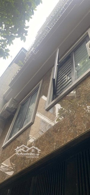 bán nhà apartment tt đống đa, giảng võ, đê la thành láng hạ. nhà đẹp mới, thang máy, gần vinhome