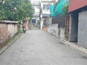 bán đất đa tốn bát tràng ô tô đỗ cửa dt 72m giá 5.3 tỷ lh xem đất