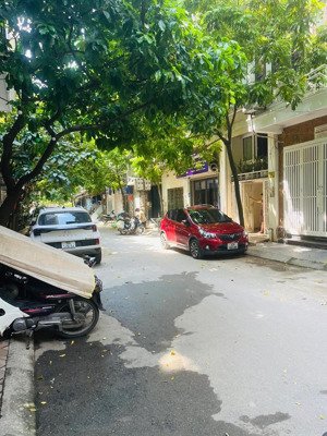 chính chủ bán nhà văn quán - chiến thắng phân lô vỉa hè đẹp, 40m2 4 tầng, ô tô tránh, chỉ hơn 13tỷ