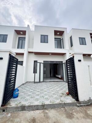 NHÀ PHỐ VỪA HOÀN THIỆN GẦN SÂN BAY BIÊN HÒA CHỈ 500TR SỞ HỮU