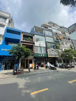 giảm giá bán nhanh. nhà 3 tầng mt nam quốc cang. 14 x 33m. hđt: 295tr. giá 155 tỷ.