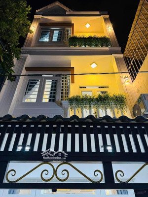 chủ nhà kẹt tiền cần bán gấp căn nguyễn văn nghi - gò vấp. dt 56,8m2 shr