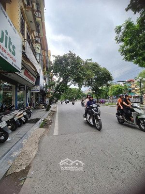 kim ngưu siêu phẩm mặt phố thang máy, vỉa hè đá bóng kinh doanh đỉnh, gần timescyti. giá rẻ đầu tư