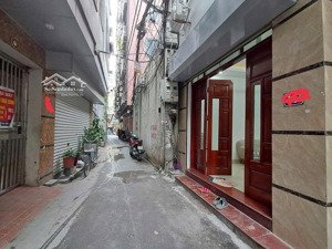 nhà đình thôn 35m2*5t, lô góc, ô tô 4 chỗ vào nhà, kinh doanh, 9 tỷ