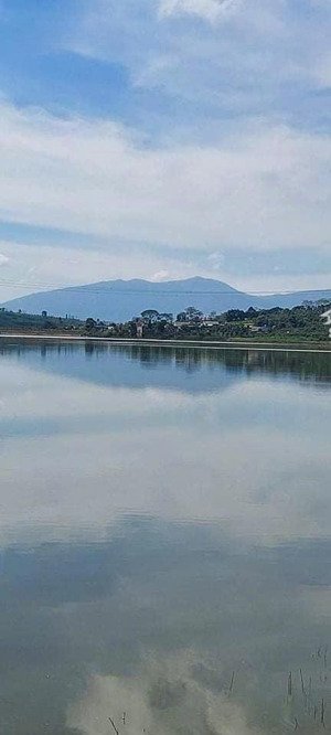 đất mặt hồ sẵn thổ cư giá tốt nhất khu vực