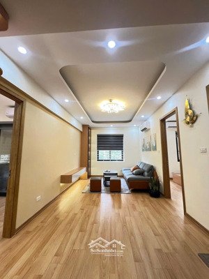 bán chung cư n07 trần quý kiên. dt 80m2, sửa được 3 ngủ 2 wc giá 6,3 tỷ tầng thấp