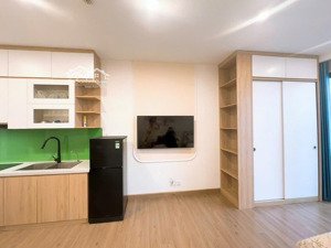 cần bán căn studio toà s2 skyoasis tầng 18 giá 2.65 tỷ bao phí lh 