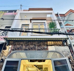 bán nhà riêng đường nguyễn thái học - q1 gần công viên 23/9. giá 3tỷ2 vẫn đang cho thuê 20tr/th