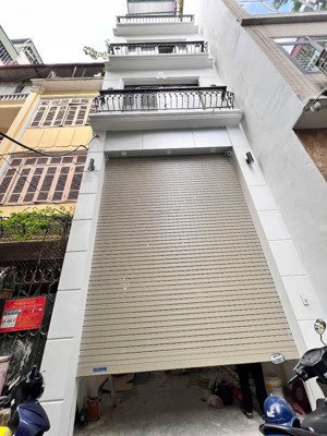 phân lô ô tô 7 chỗ - phố hào nam - hàng xóm ga cát linh - 30m ra mặt phố - trung tâm đống đa