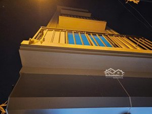 bán nhà phố ngọc trì, thạch bàn, gần chợ đồng dinh, 4.5 tầng, dt 36m2, mt 3m, có ô chờ thang máy