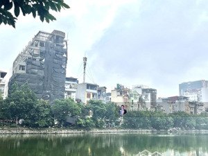 (giảm 3 tỷ) 24.8 tỷ hồ văn chương, 63m2, sát hồ, ôtô tránh, vỉa hè, kdoanh cty/vp, mt 6.2m, 4.5 t