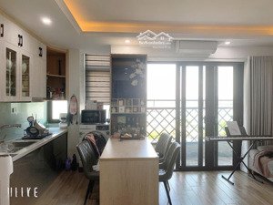 cho thuê căn hộ apartment 1n,1k full đồ vip, view hồ tây tại ngõ 193 trích sài, tây hồ. chỉ 12tr