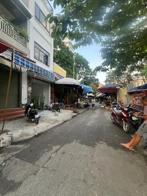 bán nhà lạc long quân, bưởi, tây hồ, 16 tỷ, 40m2, 4 tầng, sổ đỏ chính chủ