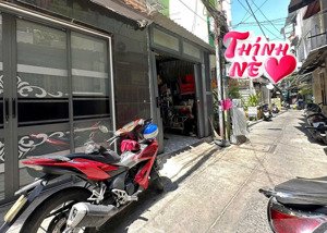 hẻm 4m thông thoáng - bùi thị xuân - q. 1 dt: 4 x10m. kết cấu: 3 tầng, 3pn + 3wc