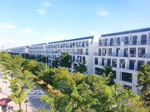 siêu hot......shophouse đường 30m vị trí đẹp, giá rẻ nhất thị trường