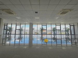 cho thuê vp ngay khu sân bay, tân bình. dt: 150m2. giá: 45 triệu/tháng. sàn đẹp view kính, thoáng