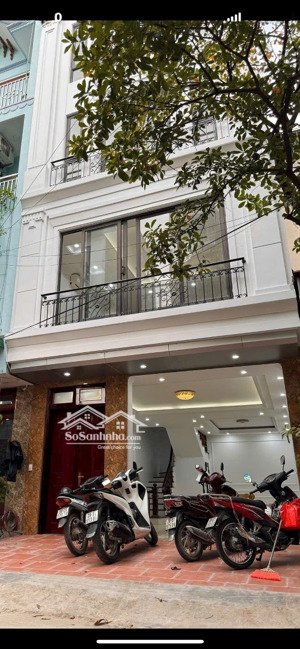 chính chủ gửi bán liền kề văn la -văn phú-kinh doanh văn phòng,dt 50m-5 tầng,mt:5,6m,nhà đẹp,ở ngay