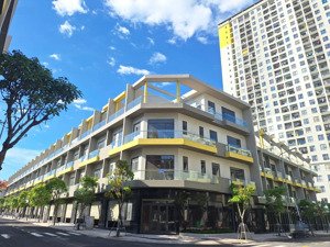 cần bán nhà mặt phố view đẹp tại bcons uni valley, 8 tỷ, 67m2, dĩ an, bình dương