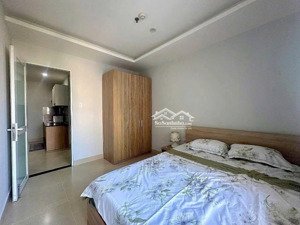 chung cư biconsi ht3 cho thuê. căn góc 68m2, 2 p.ngủ, 2 wc, full nội thất. 2 ban công viewcông viên