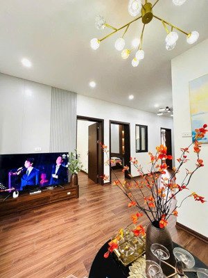 tập thể ngã tư vọng, lô góc 100m2 (51 m2 sổ), 3 ngủ, 4.x tỷ