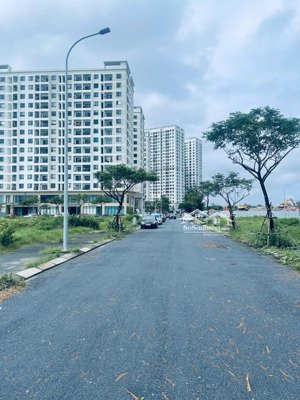 bán lô fpt đường 30m gần sông ra biển 500m sát tòa khách sạn fpt dể kinh doanh