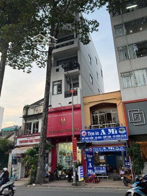 sos! building có thang máy mặt tiền đường hồng bàng quận 5