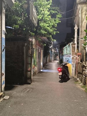 bán nhà lô góc 3 tầng đầu phúc lợi, long biên.