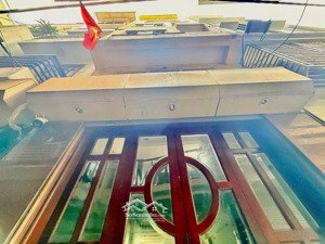 hoàng hoa thám 45m2 mặt ngõ kinh doanh gần phố, gần hồ tây, ô tô lùi cửa