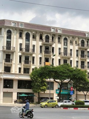 cần bán căn him lam vạn phúc đường tố hữu ngân hàng giải ngân 70%. lh 