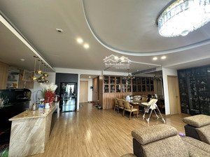 e cư dân quỹ căn dolphin 2,3,4 phòng ngủ giá tốt. diện tích từ: 133 - 152 - 164 - 182 - 191 - 198m2