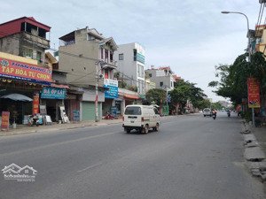 bán nhà mặt phố dương đức hiền mt 5.7m lô góc dt 62m2 sẵn cửa hàng cho thuê kinh doanh được ngay