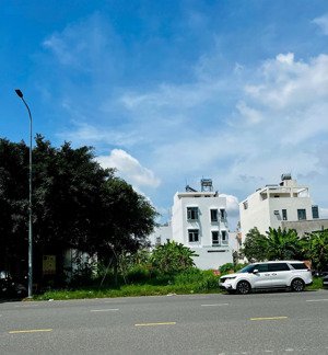 duy nhất! lô đất mặt tiền trương văn bang - 7x20 - xd:hầm 7 tầng - giá chỉ 390tr/m2