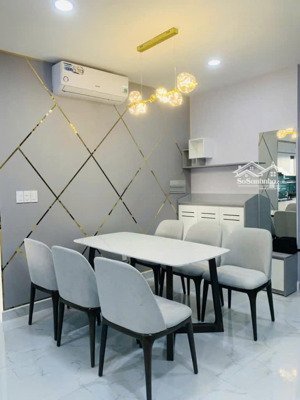 bán căn 3pn - 96.5m2, giá 3 tỷ tầng cao đầy đủ nội thất, sẵn sổ
