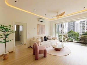 bán gấp căn hộ cảnh viên 1 dt 120m2 căn góc tầng cao view công viên giá 9,7 tỷ thương lượng