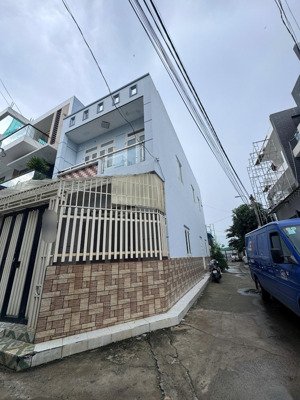 bán nhà 1 trệt 1 lầu góc 2 mặt tiền - hẻm xe hơi rộng - tăng nhơn phú b