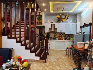 nhà đẹp phố tây sơn - đống đa - nhỉnh 10 tỷ - dt 50m x 5t, mt 5m - full nội thất - hàng hiếm