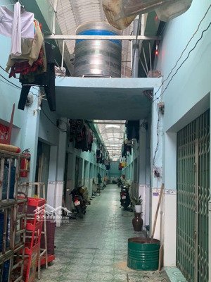 dãy trọ đi kèm với kho gần ngay kcn đại đăng, giá siêu hấp dẫn, đầu tư sinh lời ngay, sổ hồng riêng