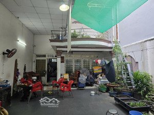 cần bán gấp nhà mặt tiền đường 339 plb. nhà c4, diện tích đất 240,7m2, gác suốt. sổ hồng riêng.