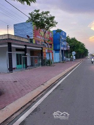 đất mặt tiền - dh 411. nay là 746. (thị trấn tân thành. bắc tân uyên. bình dương (cũ)