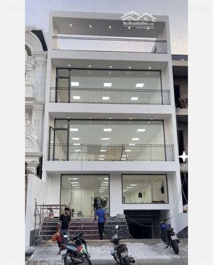 bán tòa nhà mới xây gần mặt tiền trần não quận 2 - 8x25m - hầm 3 tầng - giá 58 tỷ