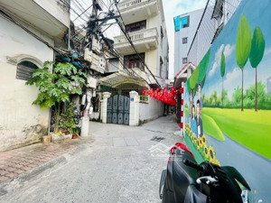 cần bán chdv quận hoàng mai, giá rẻ. 55m- 7 tầng thang máy. giá 14.3 tỷ